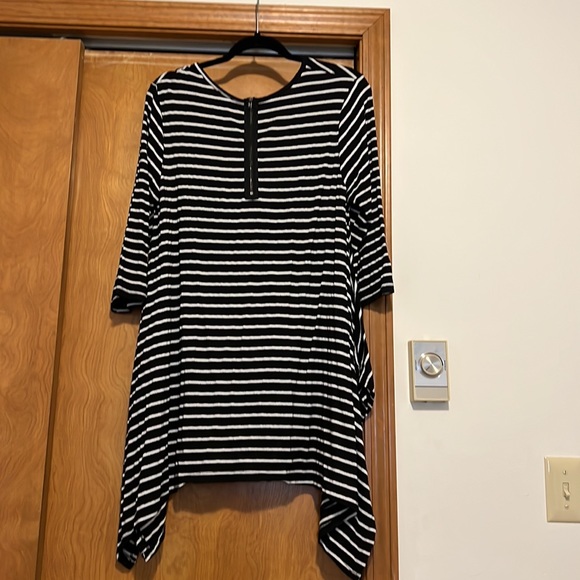 Cute Shirt - Picture 2 of 2